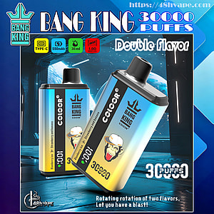 Werbebild, das zwei Einweg-Vape-Geräte von Bang King in einem Farbverlauf von Blau zu Gelb mit einem Affen-und-Krone-Logo, der Aufschrift „30.000 Züge“ und der Auflistung von Merkmalen (Typ-C, 550 mAh, 36 ml, 1,0 Ω-Mesh-Spule) vor einem futuristischen blauen Hintergrund zeigt.