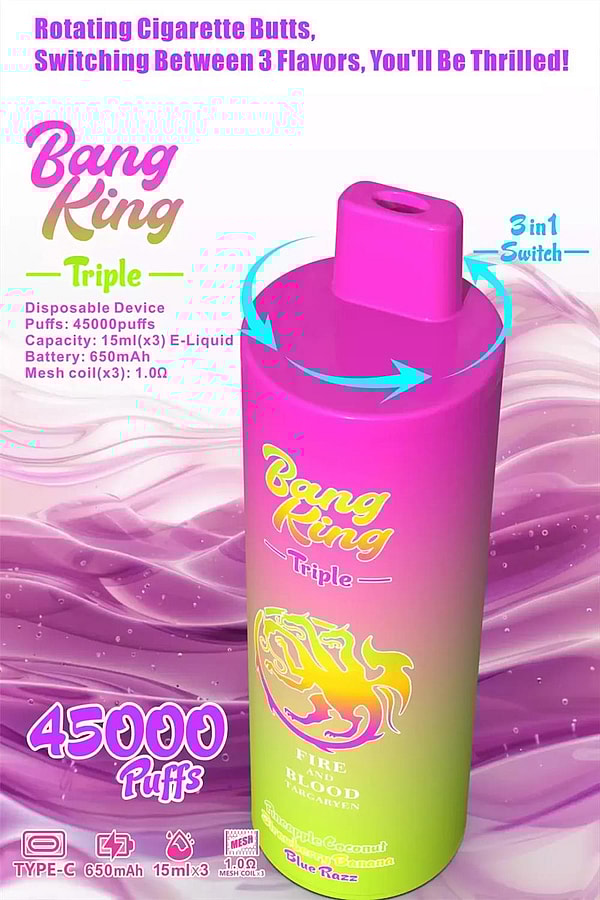 Vape jetable cylindrique dégradé rose vif à vert étiquetée “ Bang King Triple ” avec un embout buccal rotatif 3-en-1 indiqué par des flèches et une affirmation audacieuse “ 45 000 Puffs ”, illustrée avec de petites spécifications (15 ml × 3 e-liquide, batterie 650 mAh, bobine de maille 1,0 Ω) sur un fond violet ondulé.