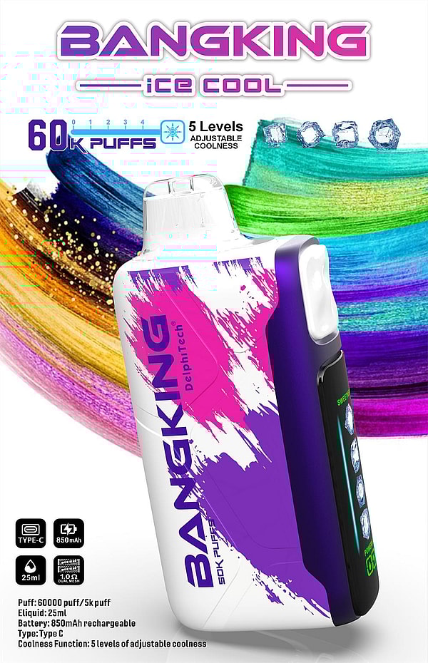 ピンクと紫のブラシストロークのグラフィック、透明なマウスピースと側面ディスプレイを備えた BangKing Ice Cool 使い捨て電子タバコ デバイスのカラフルなクローズアップ。色とりどりにペイントされた背景に、60,000 パフ、Type-C 充電、850mAh バッテリー、25 ml のリキッド、5 段階の調整可能な冷たさを示すアイコンが表示されています。.